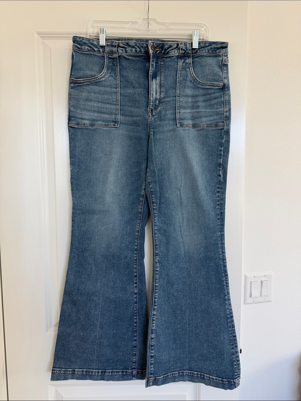 American Eagle Outfitters Mid-Blue Flared Wide-Leg Jeans